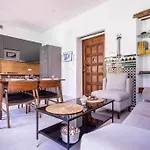 Alzhara Ii Balcon Triana Torre Pelli *