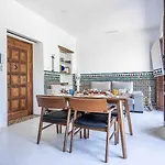 Alzhara Ii Balcon Triana Torre Pelli
