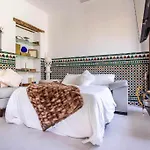 Daire Alzhara Ii Balcon Triana Torre Pelli Sevilla