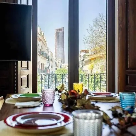 아파트 Alzhara Ii Balcon Triana Torre Pelli