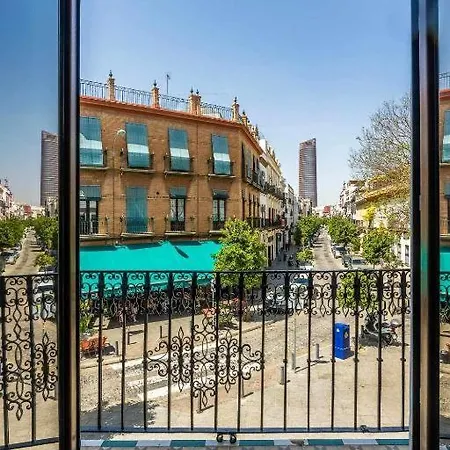 아파트 Alzhara Ii Balcon Triana Torre Pelli *