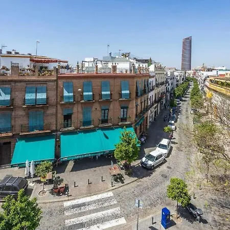 Alzhara Ii Balcon Triana Torre Pelli 세비야